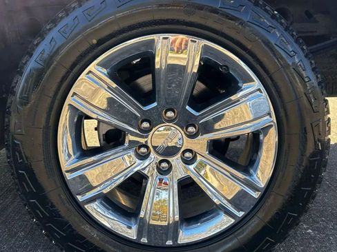 Used 2016 GMC Sierra 1500 SLT w/ Enhanced Driver Alert Package image 22