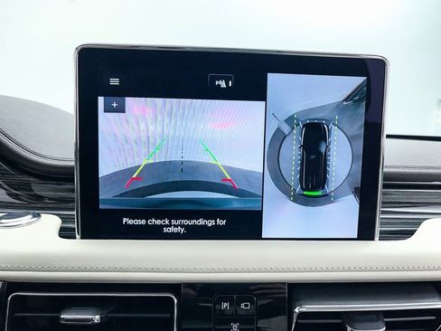 Used 2023 Lincoln Aviator Black Label w/ Dynamic Handling Package image 11