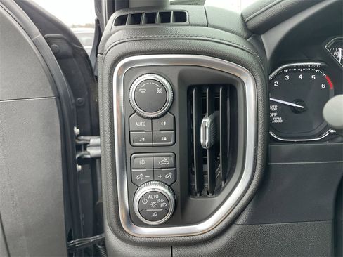 Used 2019 GMC Sierra 1500 SLT w/ SLT Premium Package image 19