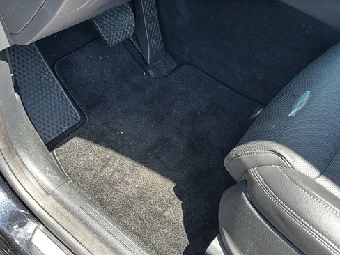 Certified 2026 Genesis GV70 2.5T AWD/4WD image 13