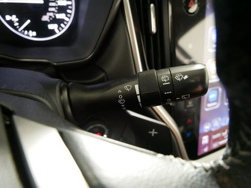 Used 2021 Subaru Outback Limited image 31