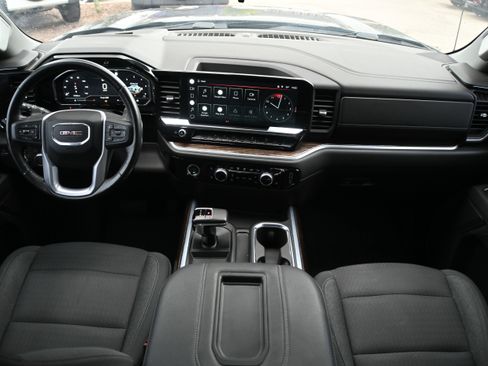 Used 2022 GMC Sierra 1500 Elevation image 3
