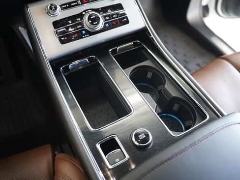 Used 2023 Lincoln Aviator Reserve w/ Equipment Group 201A image 21