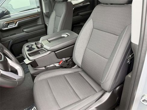 Used 2024 GMC Sierra 1500 Elevation image 7