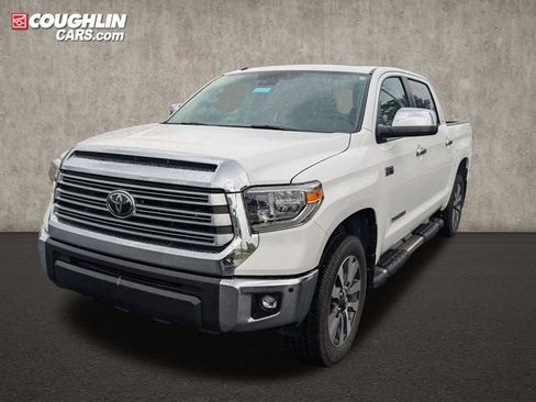Used 2018 Toyota Tundra Limited w/ Limited Premium Package AWD/4WD image 3