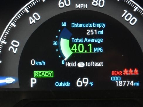 Certified 2024 Toyota RAV4 LE AWD/4WD image 16