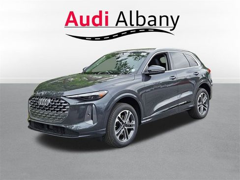 New 2025 Audi Q5 Premium w/ Convenience Package image 6