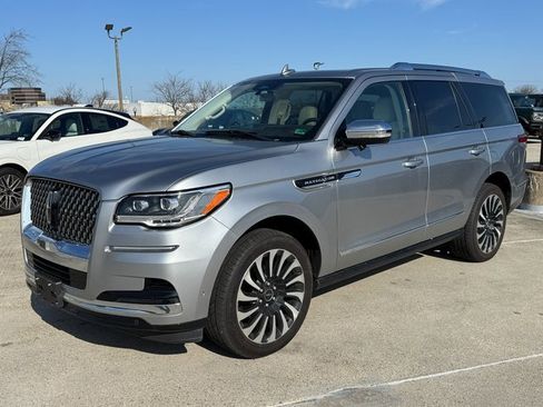 Used 2022 Lincoln Navigator Black Label image 6