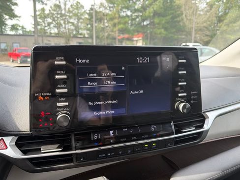 Used 2021 Toyota Sienna XLE FWD image 10