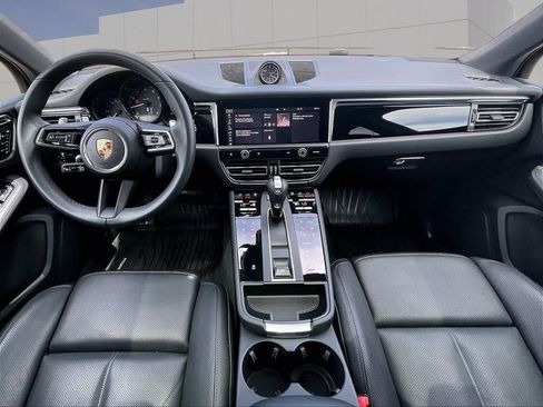 Used 2025 Porsche Macan AWD/4WD image 14