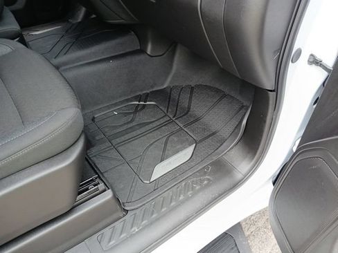 Used 2025 Chevrolet Silverado 1500 Custom RWD image 28