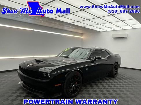 Used 2016 Dodge Challenger SRT Hellcat image 1