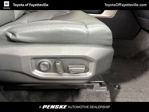 Used 2025 Toyota Tundra SR5 w/ SR5 Premium Package AWD/4WD image 6