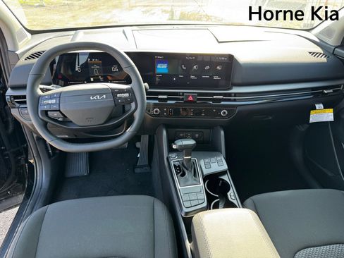 New 2026 Kia Sportage LX w/ LX Convenience Package image 13