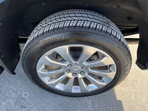 Used 2019 Chevrolet Silverado 1500 High Country image 11