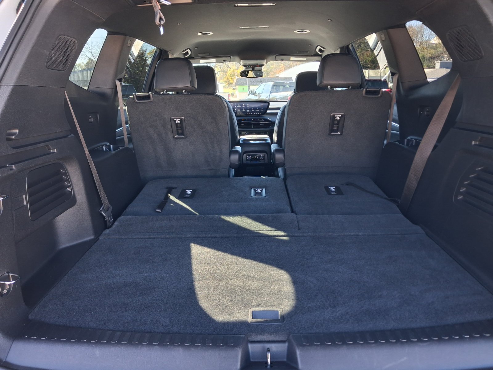 Used 2026 Buick Enclave Sport Touring AWD/4WD image 16