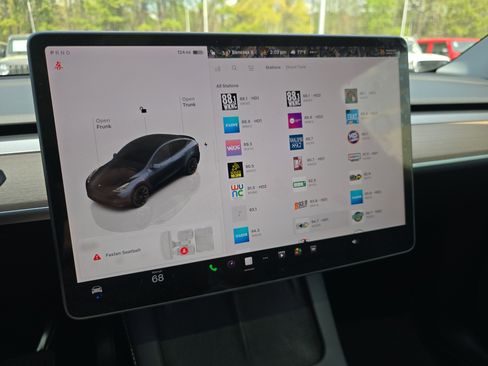 Used 2024 Tesla Model Y Long Range image 20
