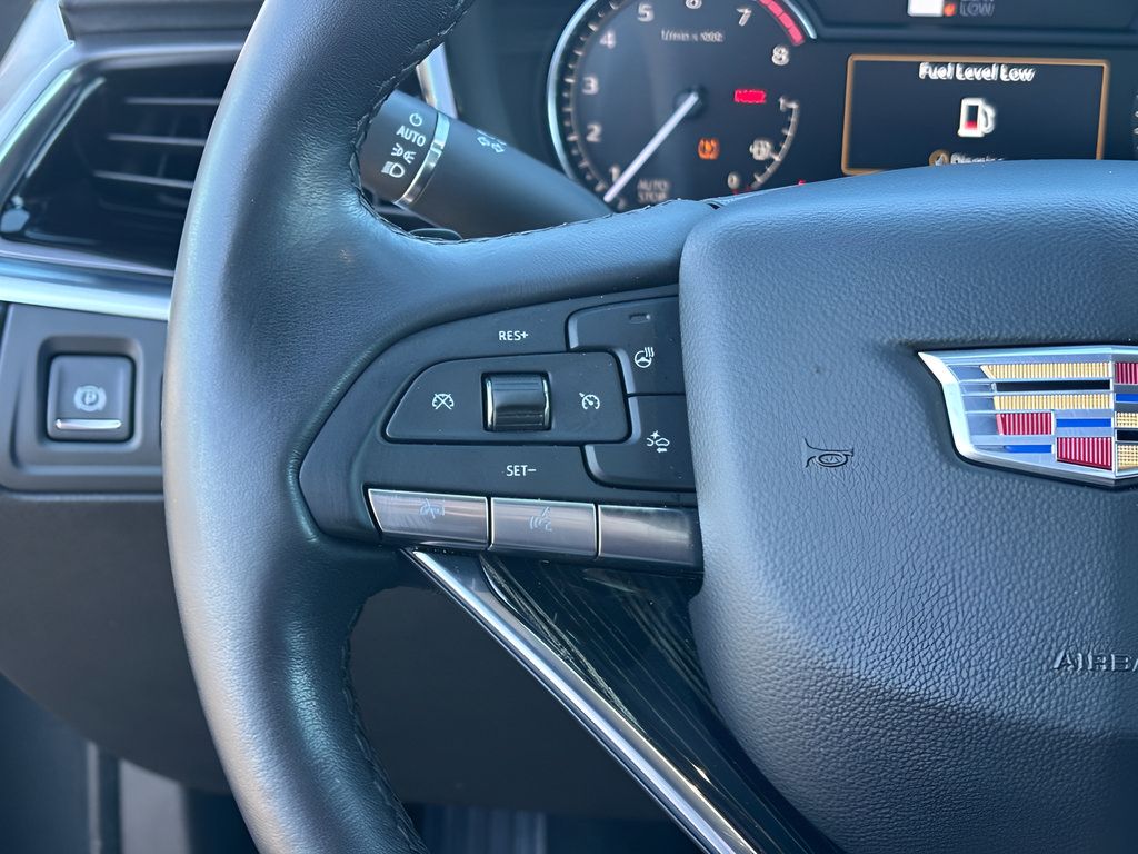 Used 2023 Cadillac XT6 Premium Luxury AWD/4WD image 26