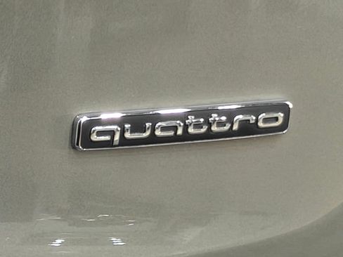 Used 2025 Audi Q5 2.0T Premium AWD/4WD image 54