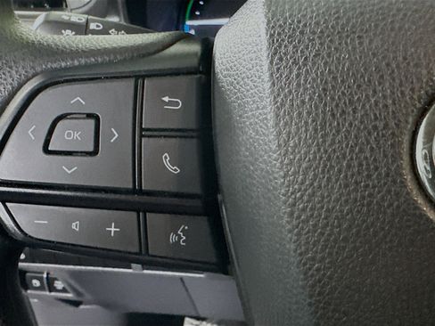 Used 2024 Toyota Sienna LE image 16