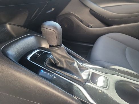 Used 2022 Toyota Corolla LE image 30