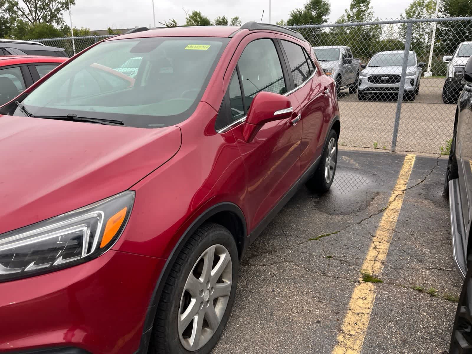 Used 2018 Buick Encore Essence w/ Experience Buick Package FWD image 5