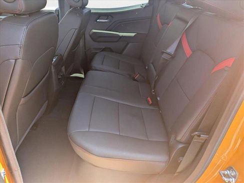 New 2025 Chevrolet Colorado Z71 w/ Midnight Edition image 15