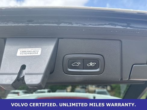 Certified 2023 Volvo XC60 B5 Plus w/ Protection Package Premier image 8