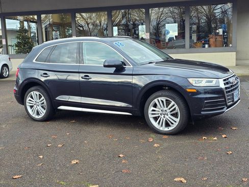 Used 2018 Audi Q5 2.0T Premium Plus w/ Premium Plus Package image 3