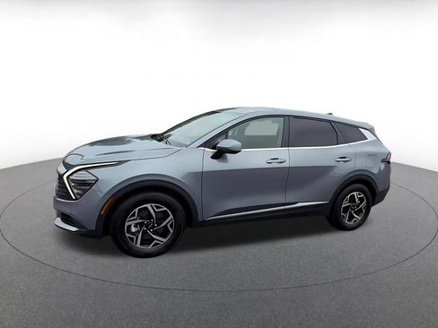 Used 2025 Kia Sportage LX FWD image 8