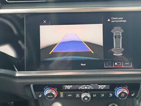 Used 2020 Audi Q3 2.0T Premium w/ Convenience Package image 30