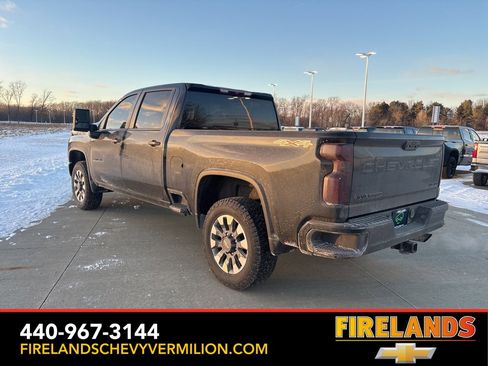 Certified 2021 Chevrolet Silverado 2500 Custom w/ Custom Value Package image 3