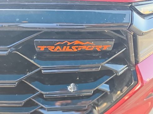 Used 2025 Honda Pilot TrailSport image 9