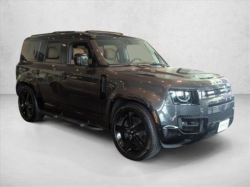 Used 2026 Land Rover Defender 110 X-Dynamic SE AWD/4WD image 3