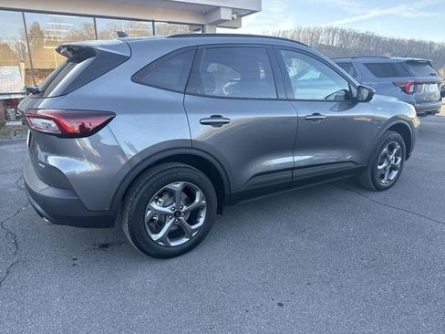 New 2026 Ford Escape ST-Line w/ Cold Weather Package AWD/4WD image 4