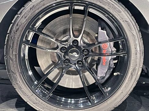Used 2017 Ford Mustang GT w/ GT Performance Package RWD image 14