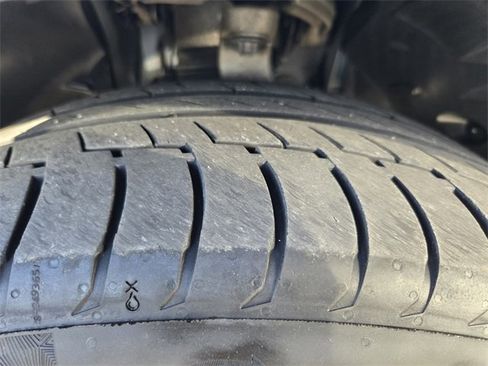 Used 2023 Mercedes-Benz GLS 450 4MATIC image 9