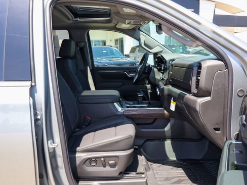 New 2026 GMC Sierra 1500 SLT w/ SLT Premium Package AWD/4WD image 30