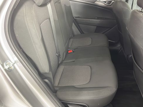 Used 2023 Kia Sportage LX AWD/4WD image 20