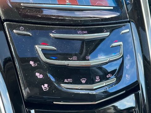 Used 2017 Cadillac Escalade Premium Luxury AWD/4WD image 24