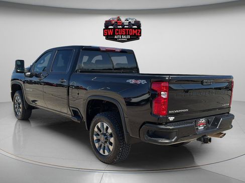 Used 2024 Chevrolet Silverado 2500 Custom w/ Custom Convenience Package AWD/4WD image 4