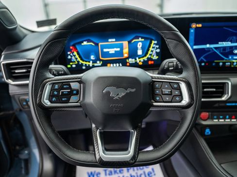 Used 2026 Ford Mustang Premium RWD image 27
