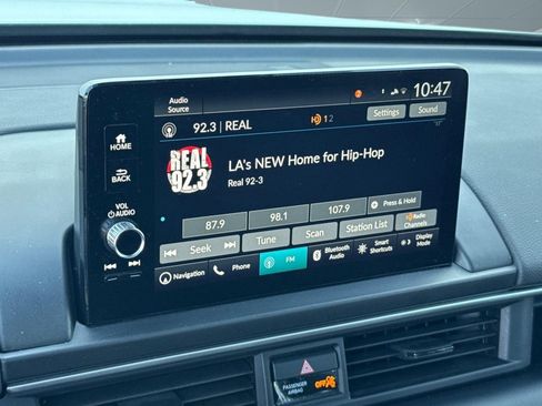 Certified 2025 Honda Pilot Touring image 23