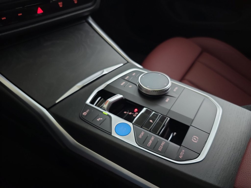 Certified 2024 BMW i4 eDrive35 w/ Premium Package RWD image 27