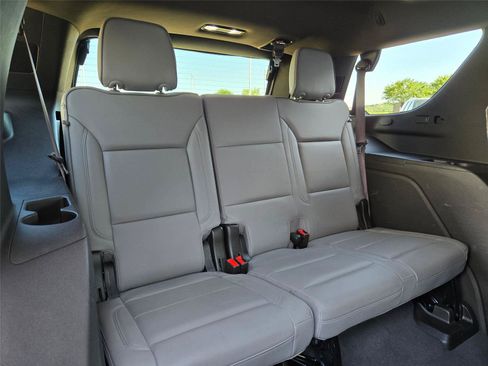 Used 2021 GMC Yukon SLT w/ SLT Luxury Plus Package RWD image 34