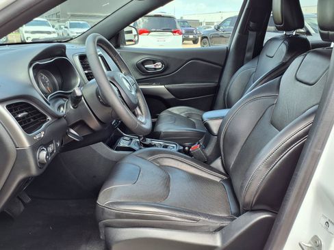 Used 2021 Jeep Cherokee Latitude Lux 80th Anniv w/ Quick Order Package 26U 80TH FWD image 20