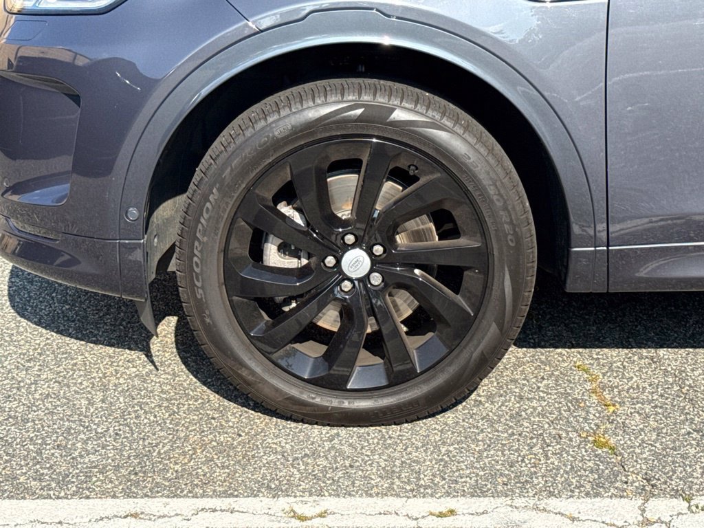 Certified 2025 Land Rover Discovery Sport S AWD/4WD image 9