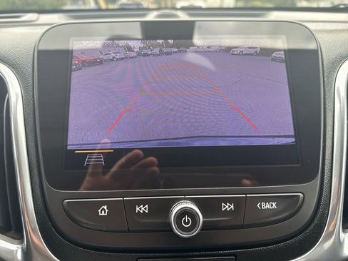 Used 2020 Chevrolet Equinox Premier image 22