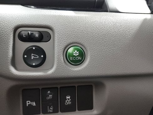 Used 2021 Honda Pilot Touring image 41