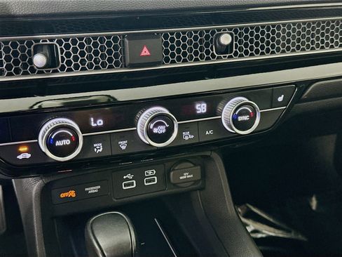 Used 2022 Honda Civic Touring image 13
